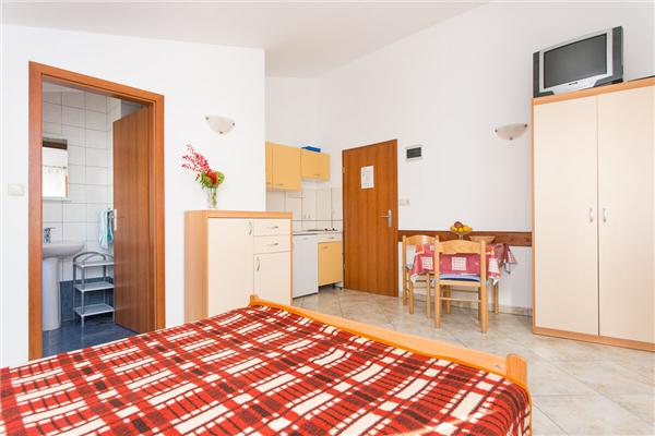 Apartment A5, for 2 persons
