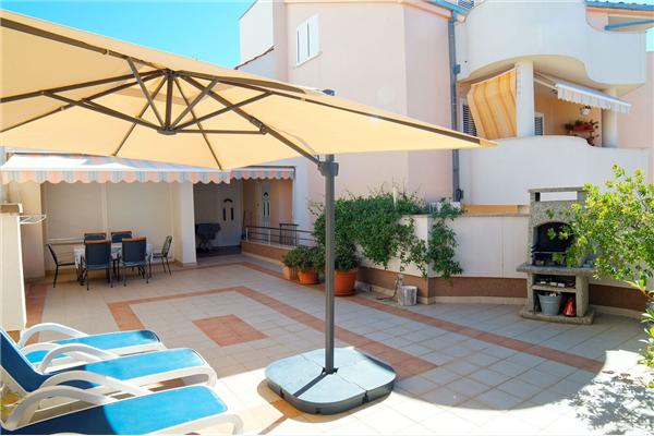 Apartment A3, for 6 persons