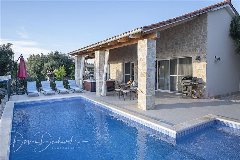 Villa Island Villa Adriana