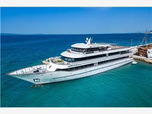 Adriatica-Deluxe-superior