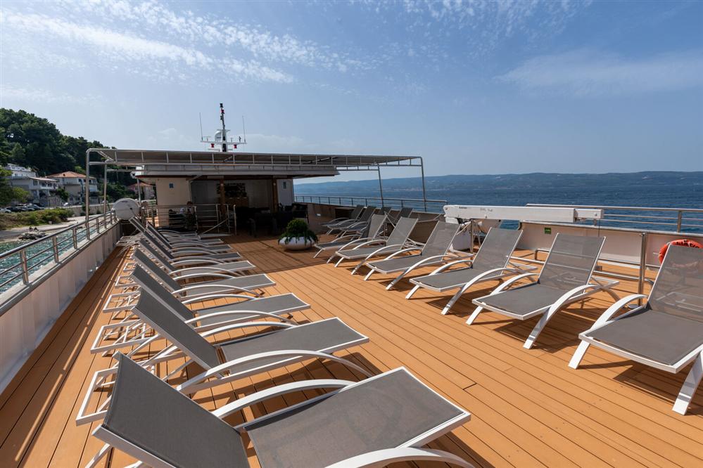 Adriatica-sun-deck