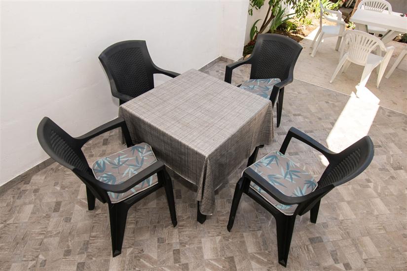 Apartment A2, for 3 persons