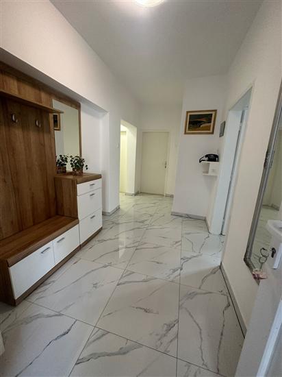 Apartment A4, for 6 persons