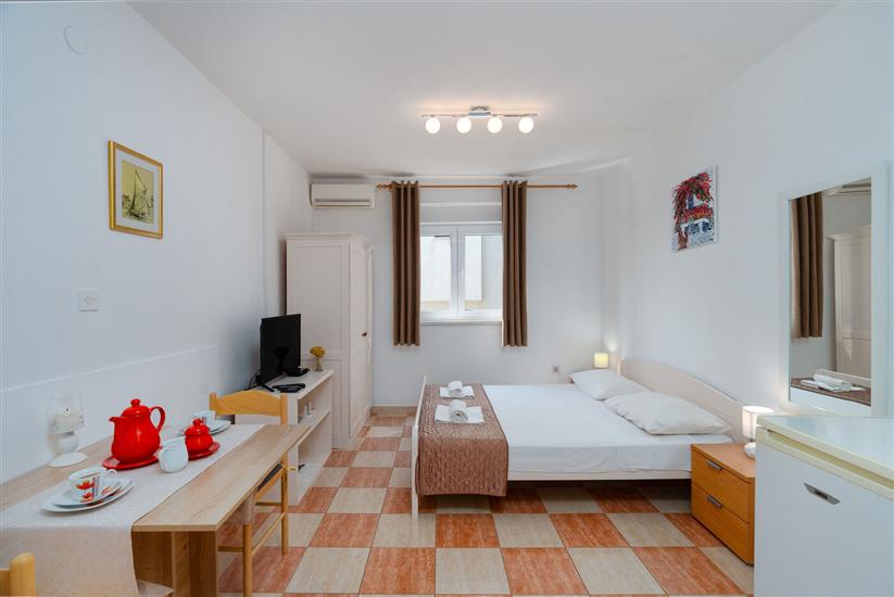 Apartment A1, for 2 persons
