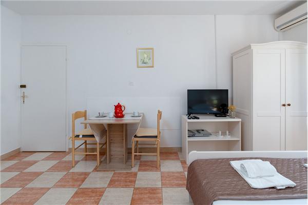 Apartment A1, for 2 persons