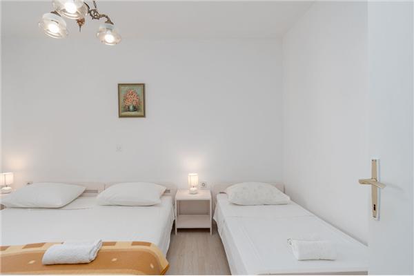 Apartment A2, for 5 persons