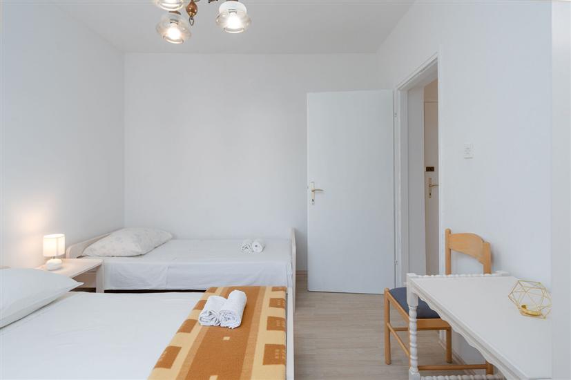 Apartment A2, for 5 persons