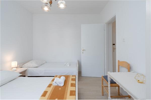 Apartment A2, for 5 persons