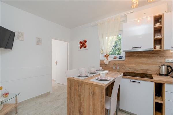 Apartment A2, for 5 persons
