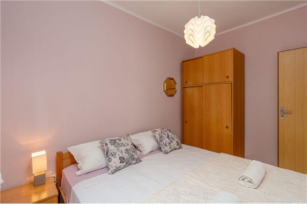 Apartment A1, for 6 persons