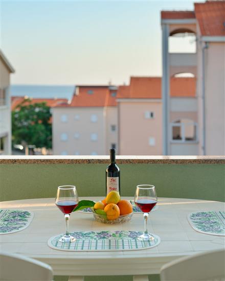 Apartment A2, for 6 persons