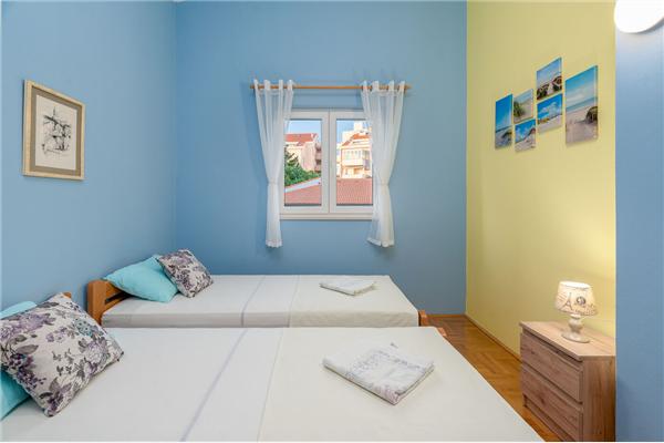 Apartment A2, for 6 persons