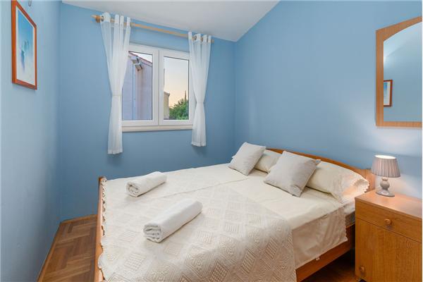 Apartment A2, for 6 persons