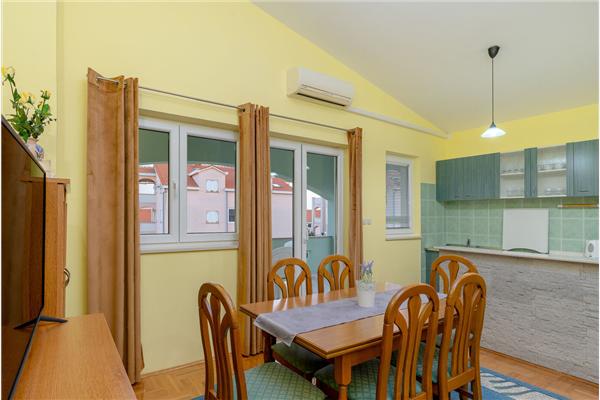 Apartment A2, for 6 persons