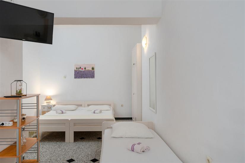 Apartment A7, for 3 persons