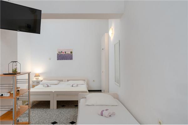 Apartment A7, for 3 persons