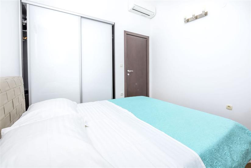 Apartment A1, for 6 persons