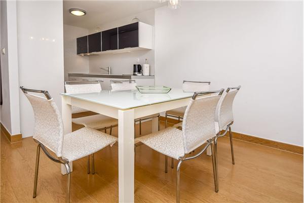 Apartment A1, for 6 persons