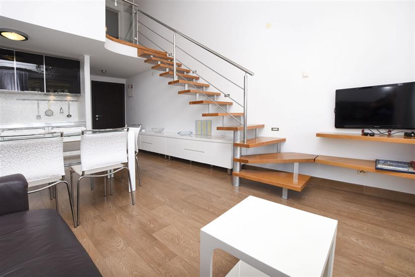 Apartment A2, for 6 persons