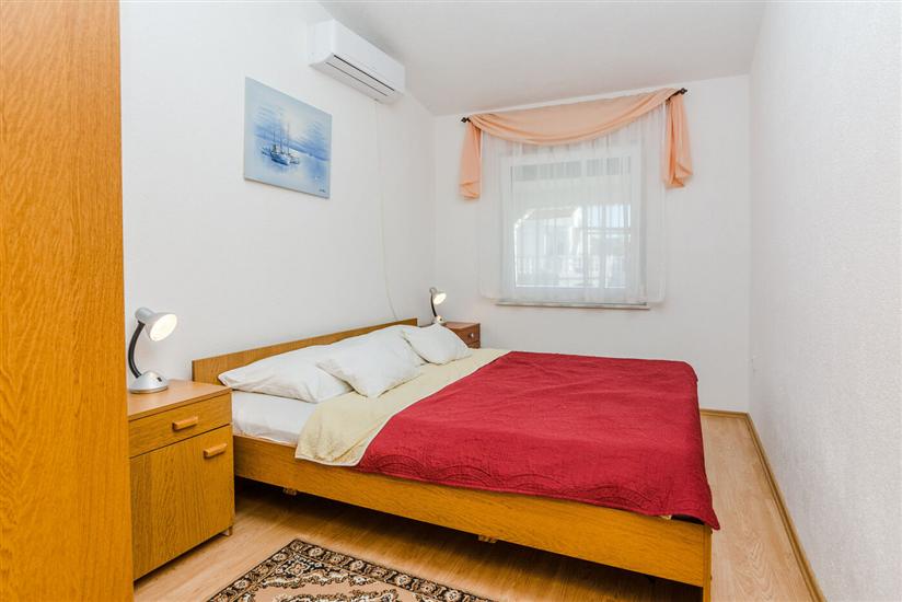 Apartment A1, for 8 persons