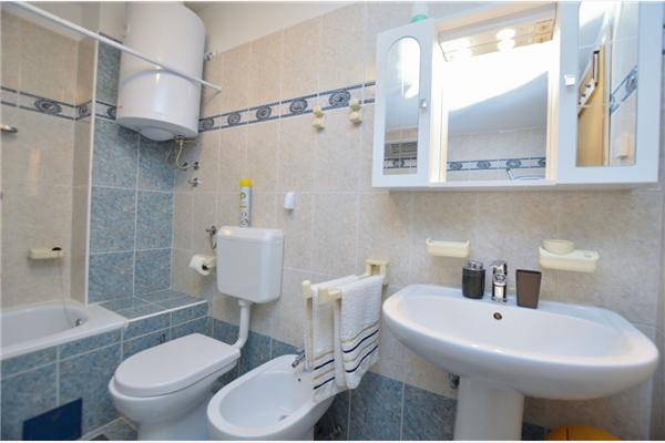 Apartment A2, for 5 persons