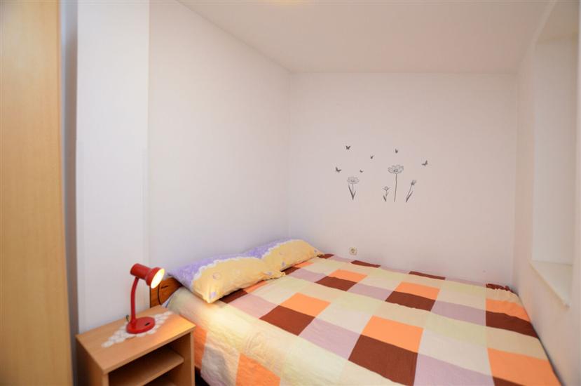 Apartment A2, for 5 persons