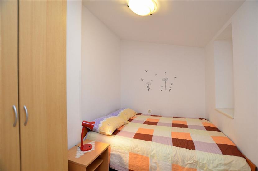 Apartment A2, for 5 persons