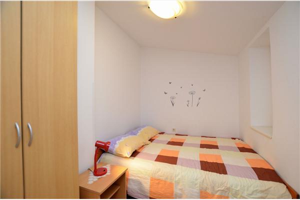 Apartment A2, for 5 persons