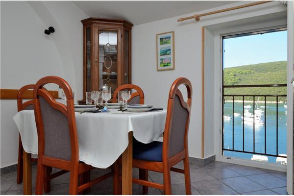 Apartment A2, for 5 persons