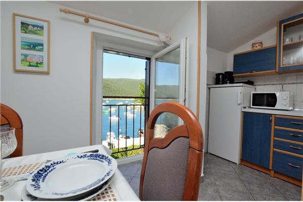 Apartment A2, for 5 persons