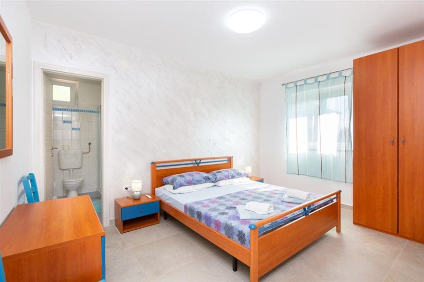 Apartment A1, for 8 persons