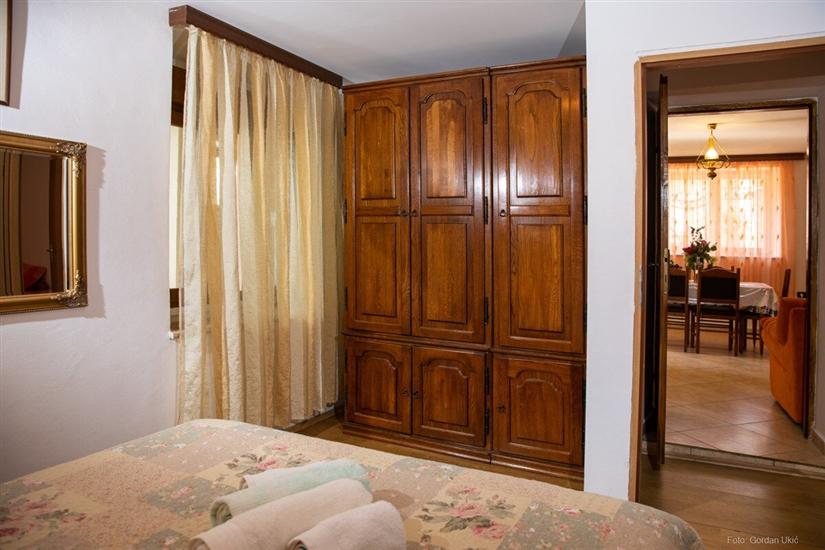 Apartment A1, for 5 persons