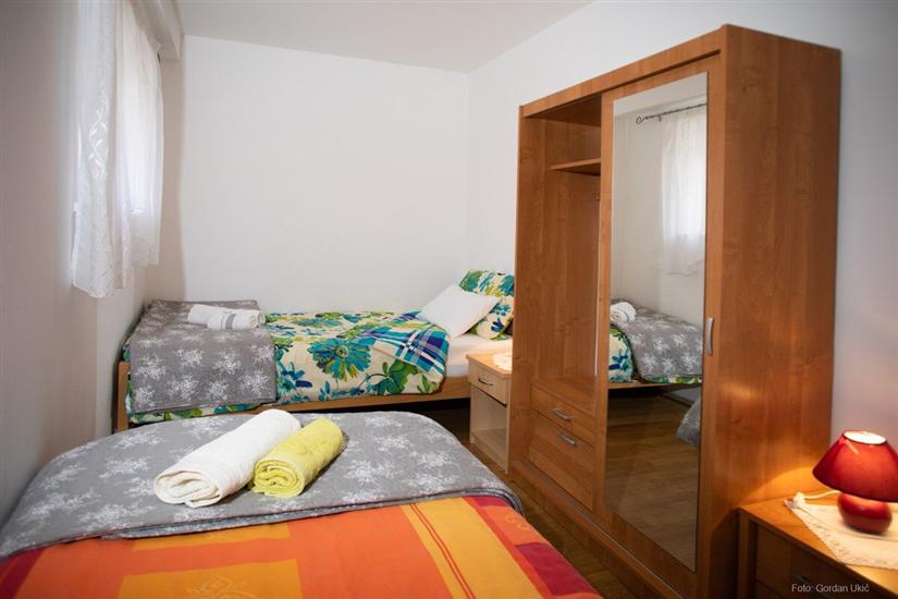 Apartment A1, for 5 persons
