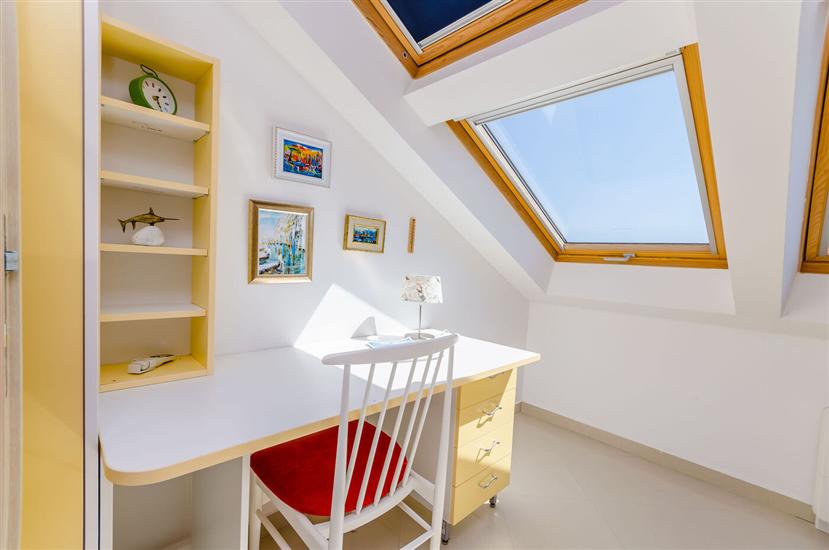 Apartment A2, for 6 persons