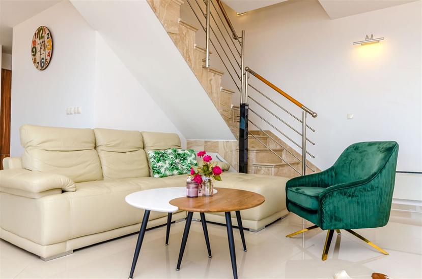 Apartment A2, for 6 persons