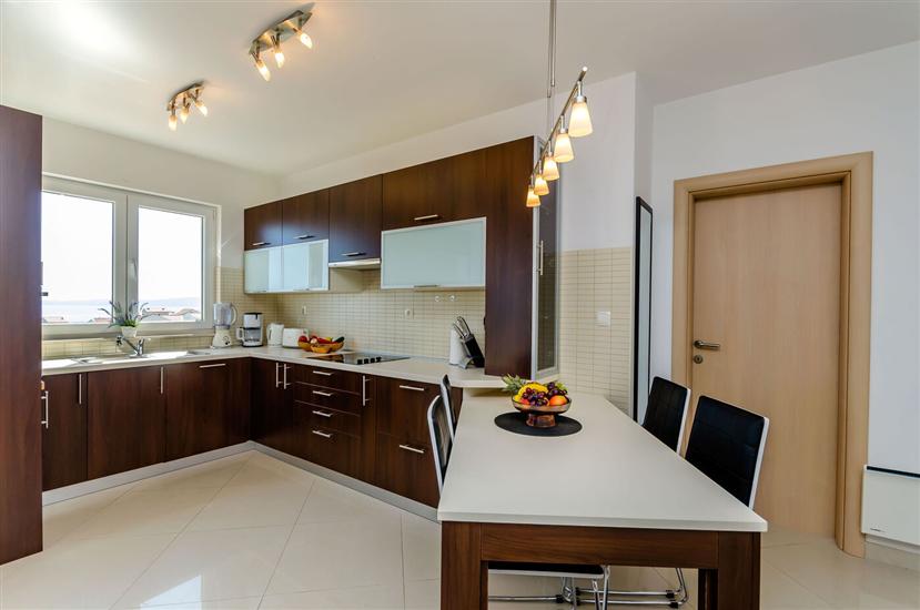 Apartment A2, for 6 persons