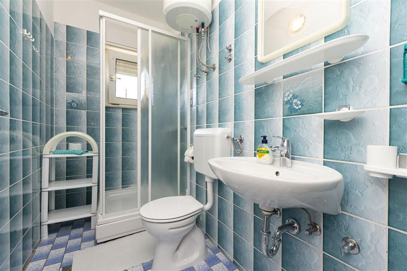 Apartment A1, for 6 persons