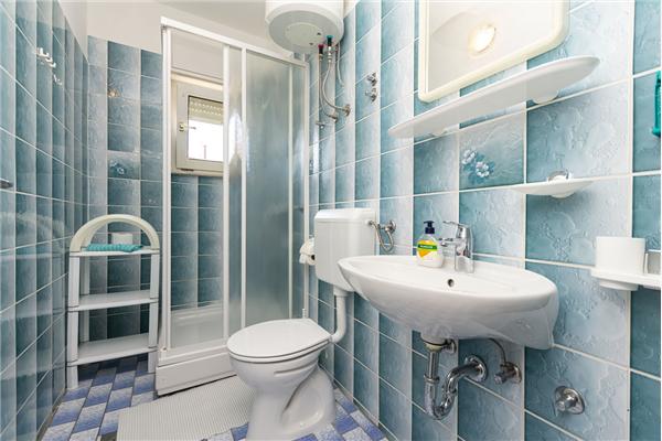 Apartment A1, for 6 persons