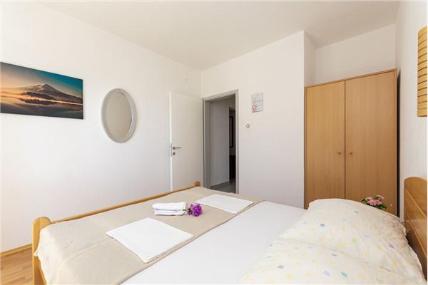Apartment A1, for 6 persons