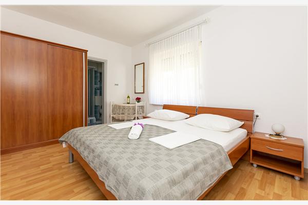 Apartment A1, for 6 persons