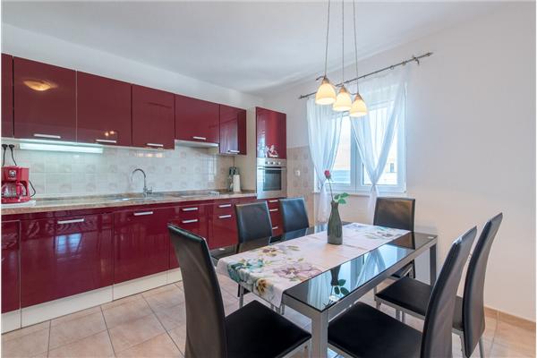 Apartment A1, for 5 persons