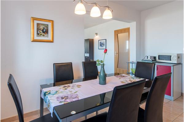 Apartment A1, for 5 persons