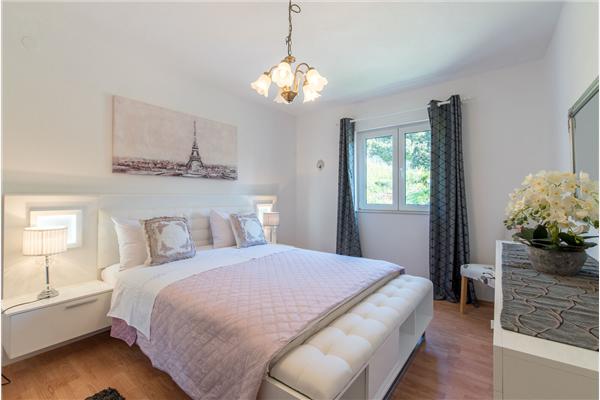 Apartment A1, for 5 persons