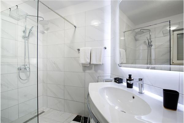 Apartment A1, for 5 persons