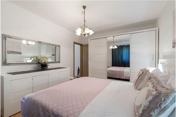 Apartment A1, for 5 persons