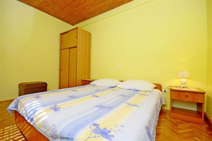 Apartment A2, for 3 persons