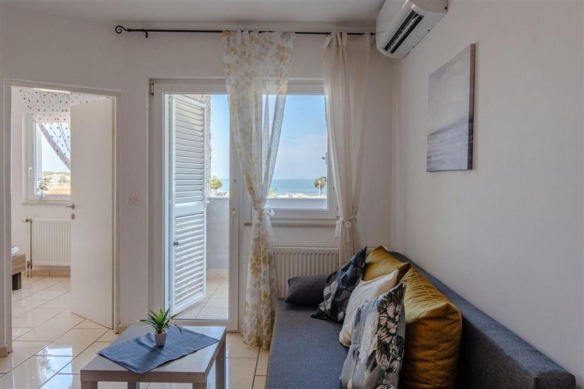 Apartment A2, for 5 persons