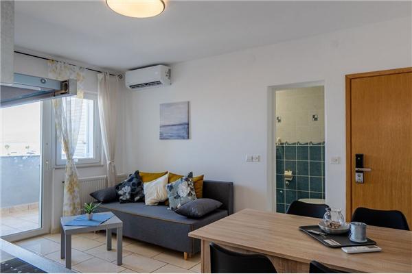 Apartment A2, for 5 persons
