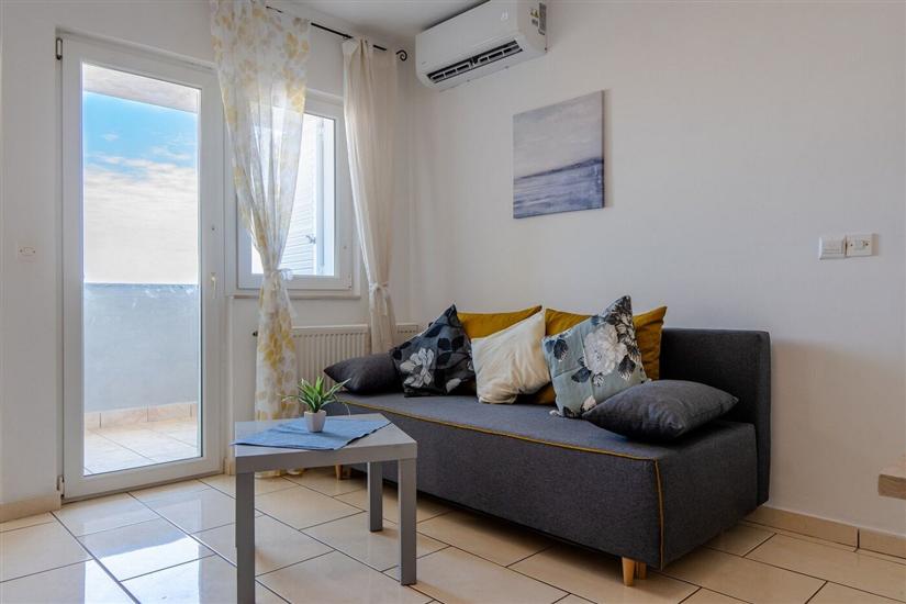 Apartment A2, for 5 persons