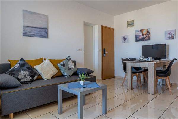 Apartment A2, for 5 persons